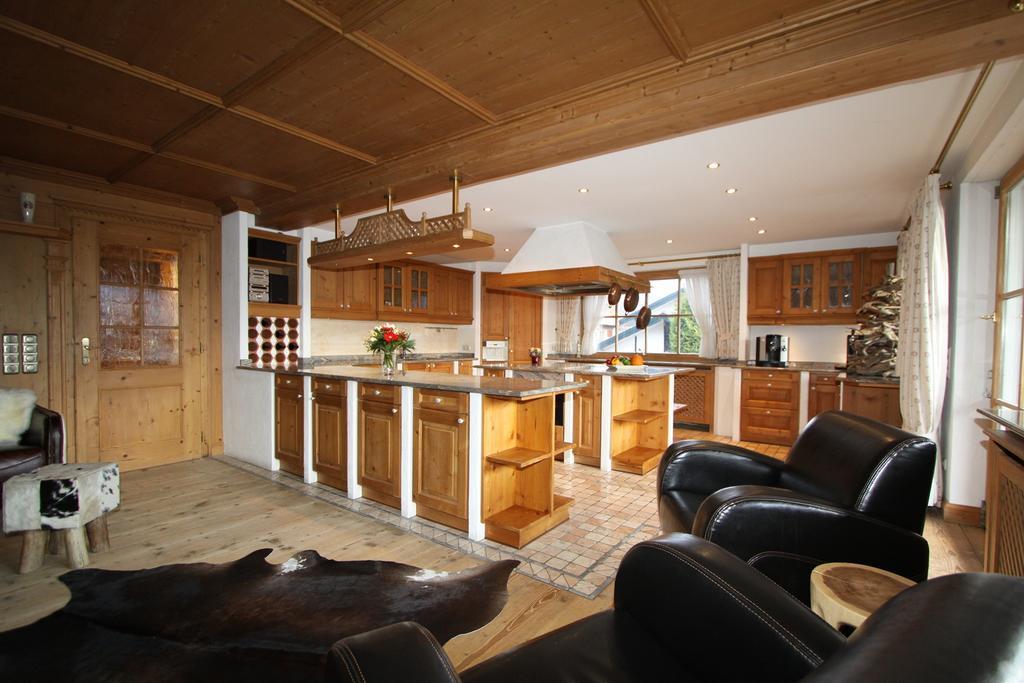 Exklusive Ferienwohnung Alpen Deluxe Garmisch-Partenkirchen Room photo